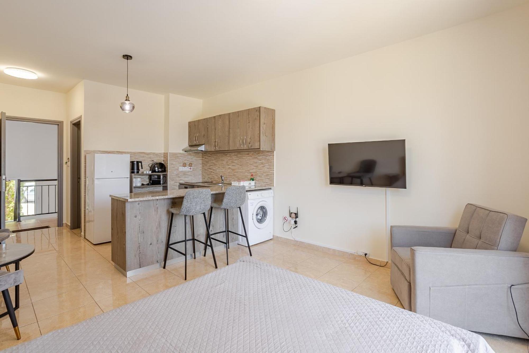 Appartement Danaos Seaside 104 With Pool In Tourist Area Paphos